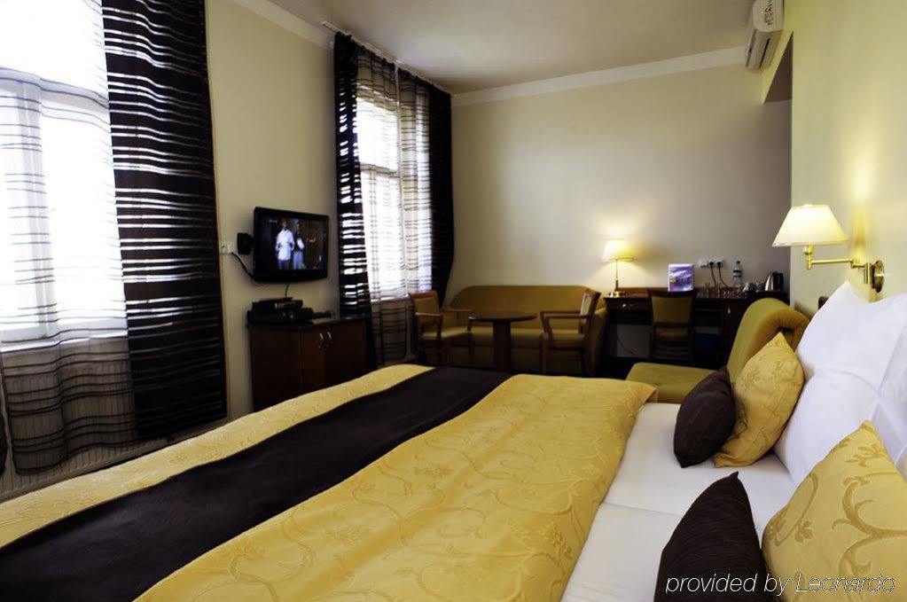 Hotel Andel Prag Exteriör bild