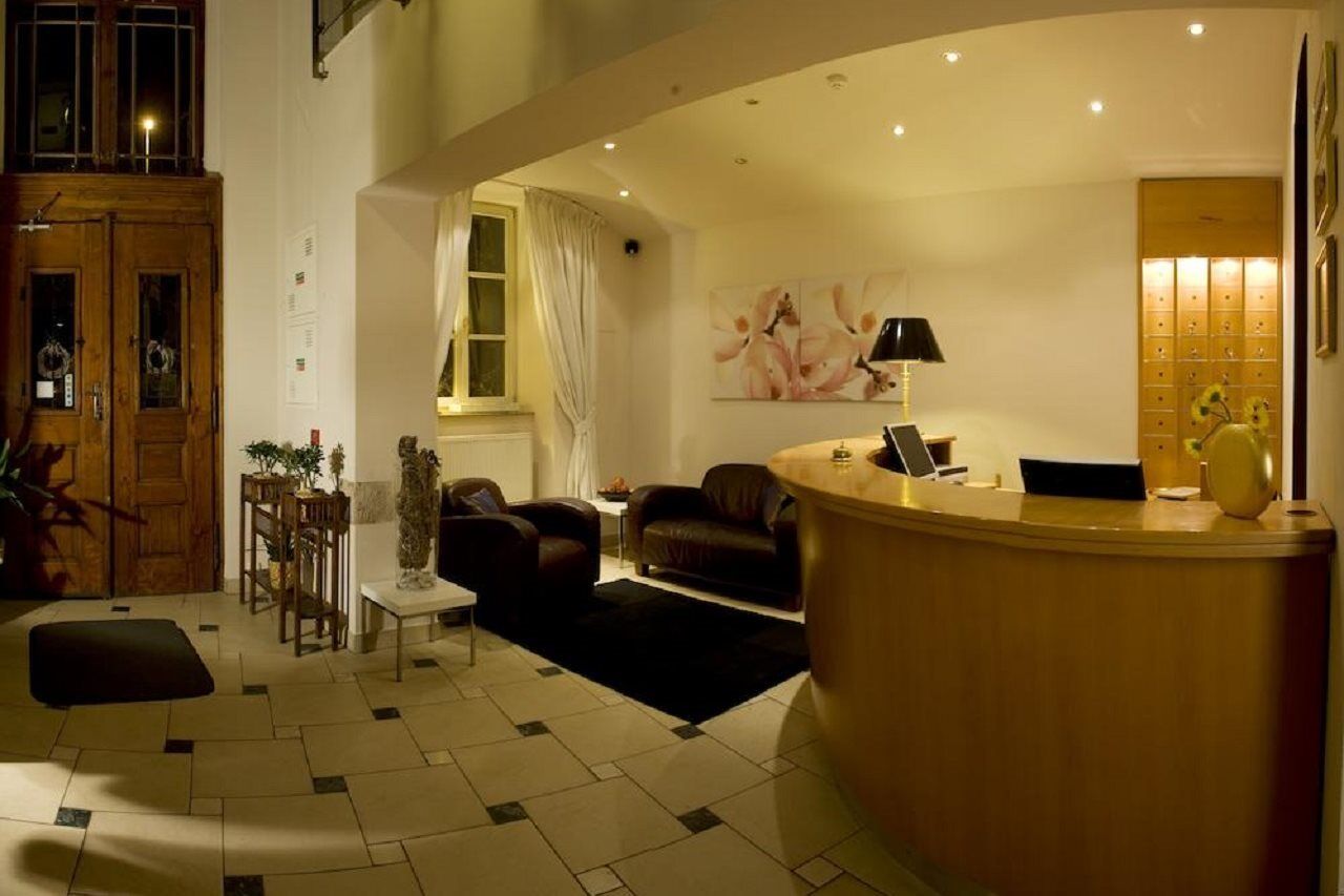 Hotel Andel Prag Exteriör bild